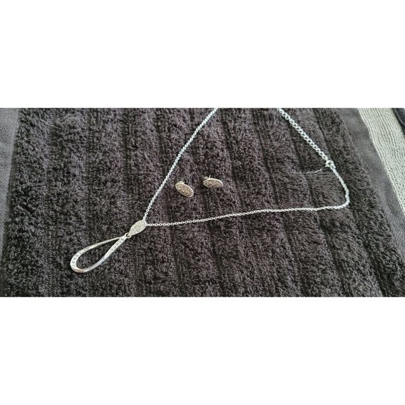 Avon elegant choker and earrings - Picture 4 of 5